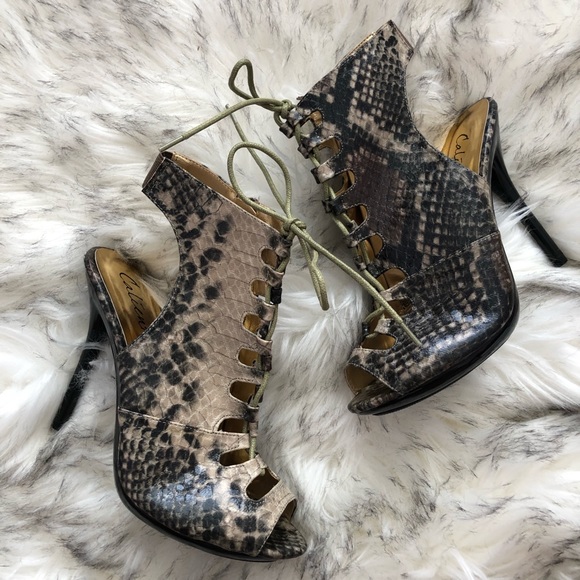 New! Caliente Poppy Brown Snake Heels - Picture 8 of 14